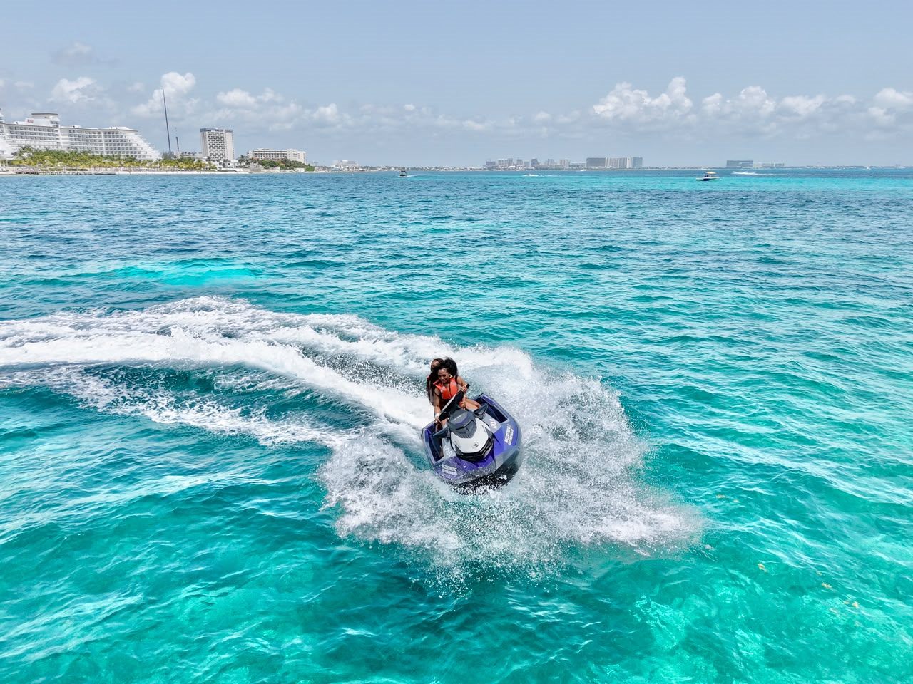 Cliente acelerando en Playa Tortugas